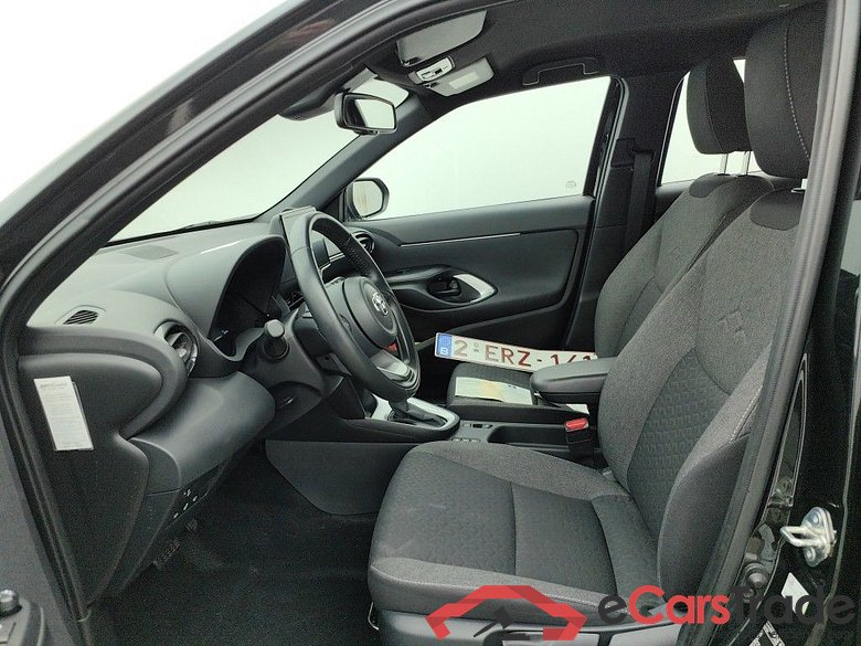 Toyota Yaris Cross 1.5 VVT-ie Hybrid Dynamic Plus CVT 5d #3