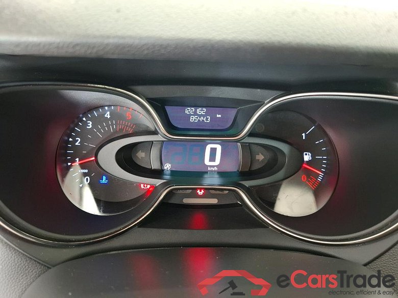 RENAULT Captur / 2017 / 5P / Crossover Business dCi 90 #6