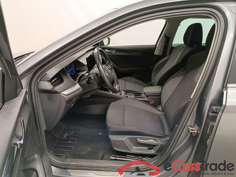 Skoda Octavia Combi 2.0 CRTDI 85kW DSG7 Clever 5d #3