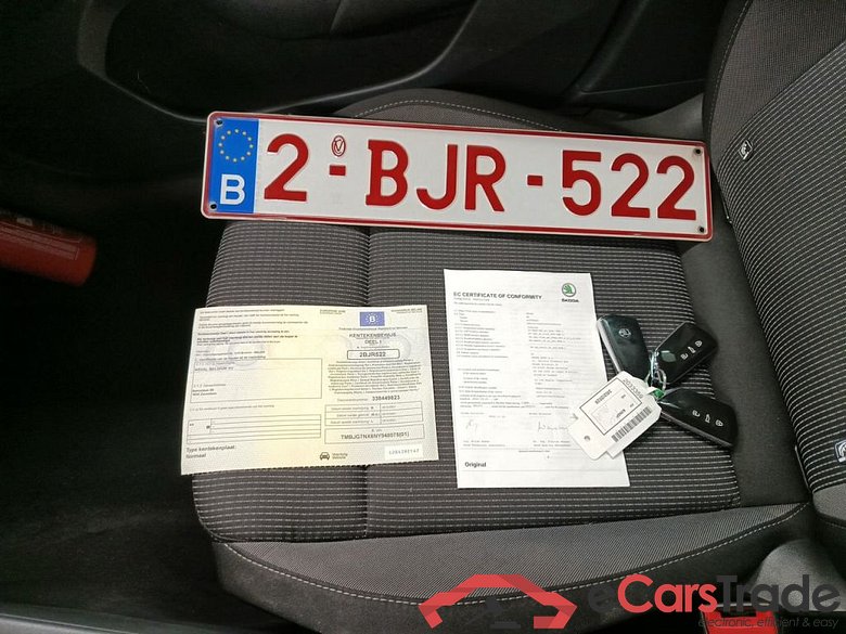 Skoda Octavia Combi 2.0 CRTDI 85kW DSG7 Clever 5d #4