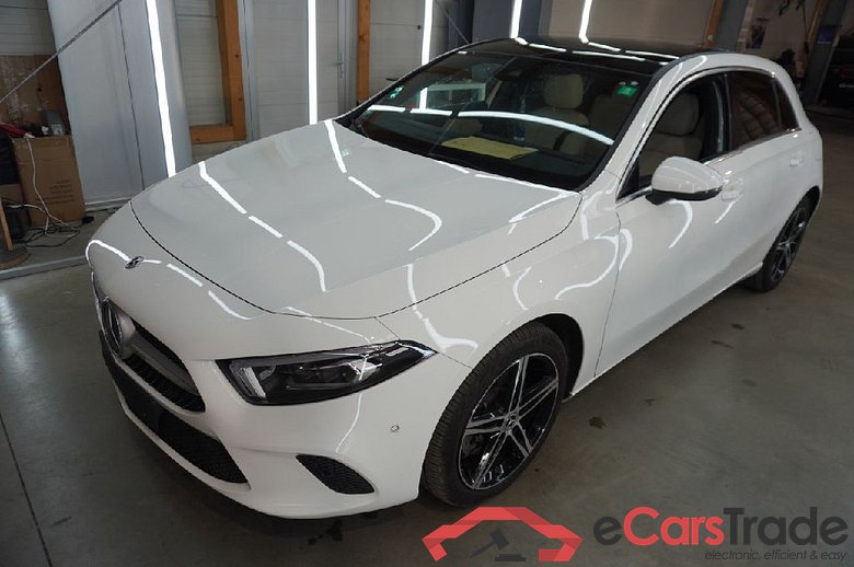 MERCEDES-BENZ A-Klasse A 250 e 8G-DCT Progressive 5d 118kW #1