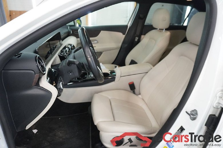 MERCEDES-BENZ A-Klasse A 250 e 8G-DCT Progressive 5d 118kW #4