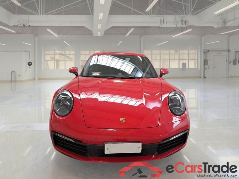 PORSCHE 911 / 2018 / 2P / COUPE CARRERA COUPE' #6