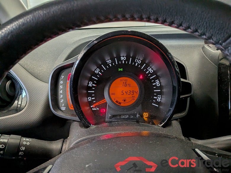 PEUGEOT 108 1.0 e-VTi Allure #6