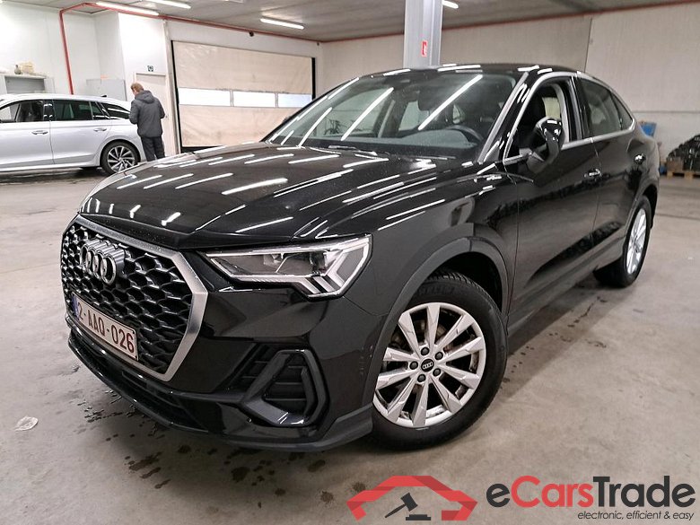 AUDI - AUD Q3 SB 35 TFSI 150PK S-Tronic Pack Platinum With Heated Seats & Cruise Control & APS Front & Rear & Rear Camera  * PETROL*