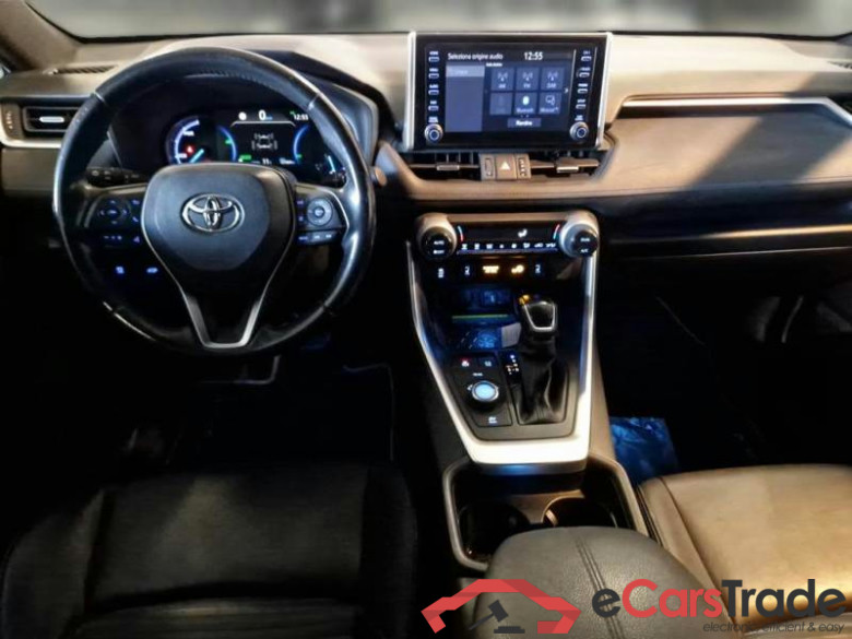 TOYOTA RAV4 / 2018 / 5P / CROSSOVER 2.5 HV 222V E-CVT STYLE 4WD #3