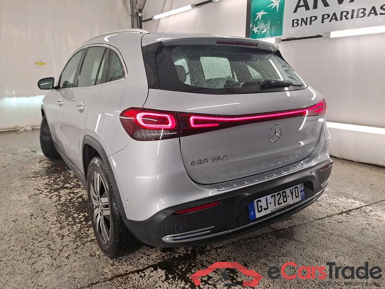 MERCEDES-BENZ EQA / 2021 / 5P / SUV EQA 250 Business Line #3