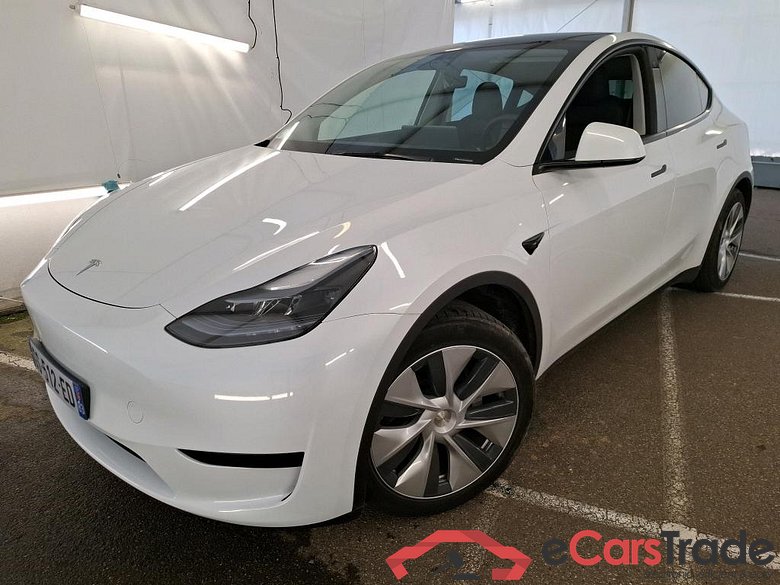 TESLA Model Y / 2021 / 5P / SUV RWD #1