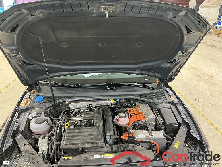 VOLKSWAGEN PASSAT VARIANT 1.4 TSI MSQ VARIANT GTE BUSINESS #6