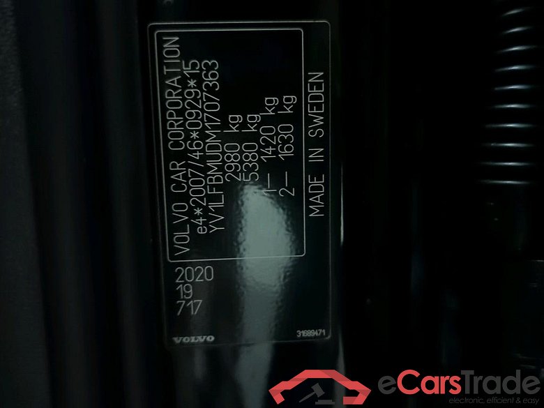 XC90 R Design Expression Recharge Plug-In Hybrid AWD 2.0 T8 Twin Engine 288KW AT8 7 Sitzer E6d #4