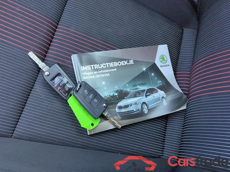 SKODA Octavia Combi 85 kW #6