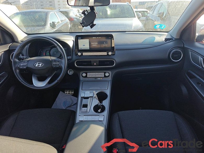 HYUNDAI Kona / 2017 / 5P / todoterreno 150kW EV Klass 484km #3