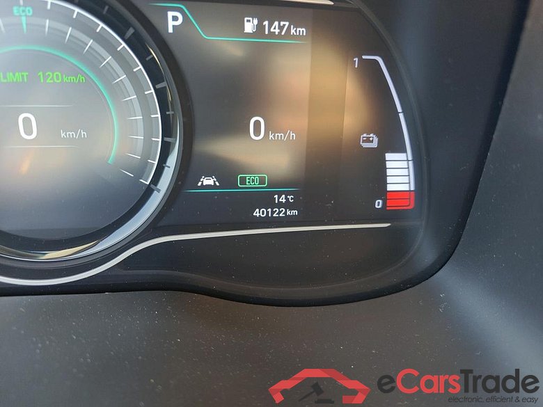 HYUNDAI Kona / 2017 / 5P / todoterreno 150kW EV Klass 484km #5