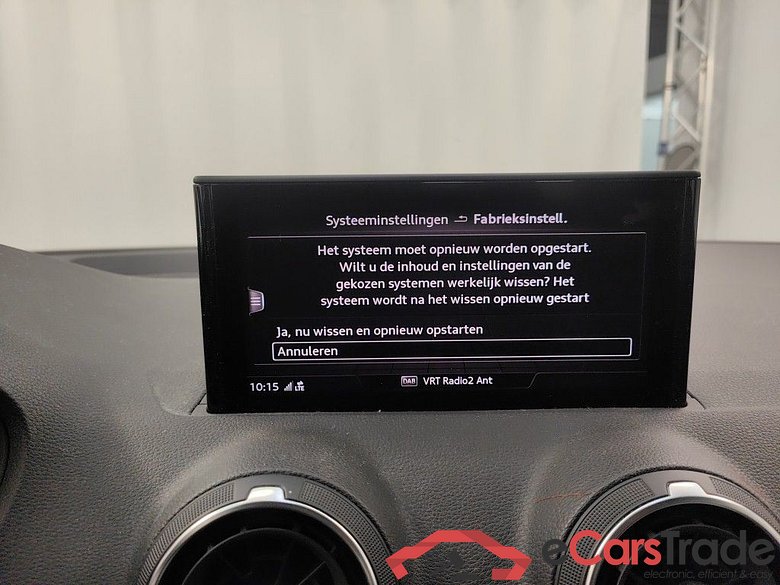 Audi Q2 2.0 30 TDI 85kW S tronic Business Editio 5d #4