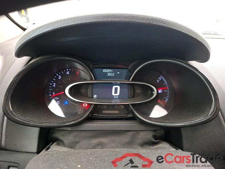 Clio IV Air 1.5 dCi 75CV BVM5 E6 #6