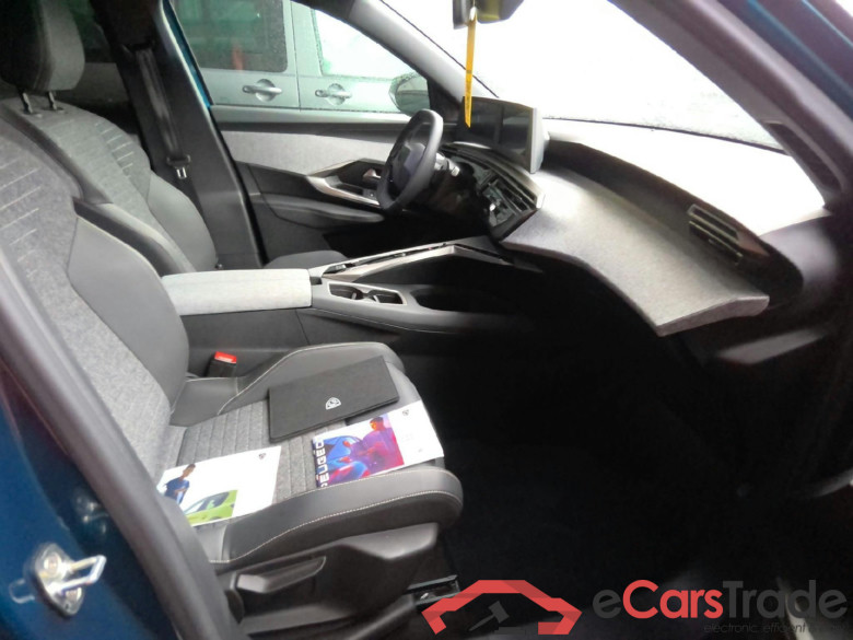 Peugeot 5008 Allure Hybrid 145 ch e-DCS6 #3