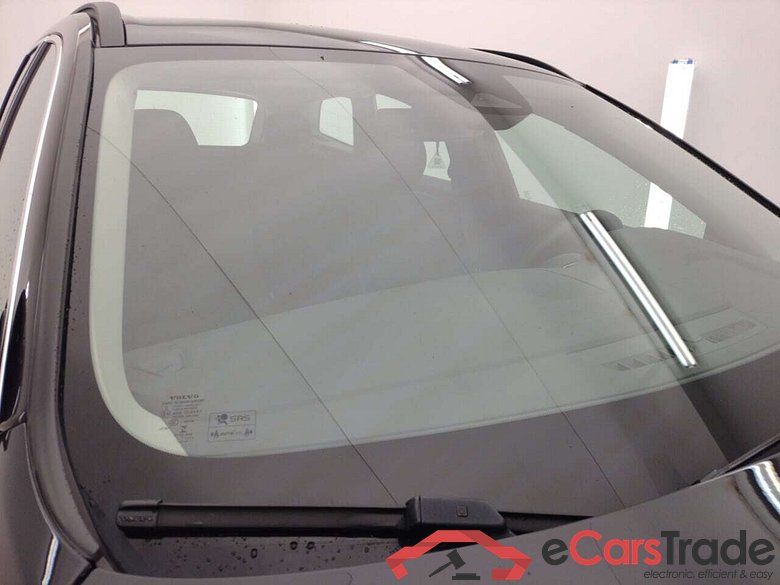 VOLVO XC60 B4 MOMENTUM PRO MILD HYBRID #5