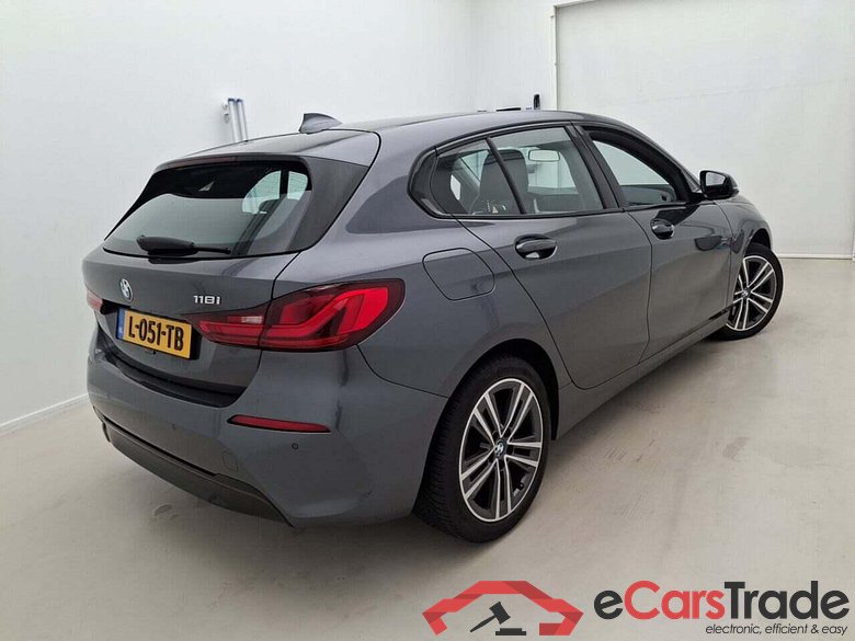 BMW 1-serie 118i Executive Edition #2