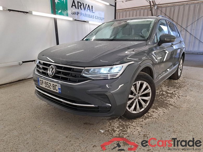 VOLKSWAGEN Tiguan / 2020 / 5P / SUV 1.5 TSI 150 DSG7 LIFE BUSI