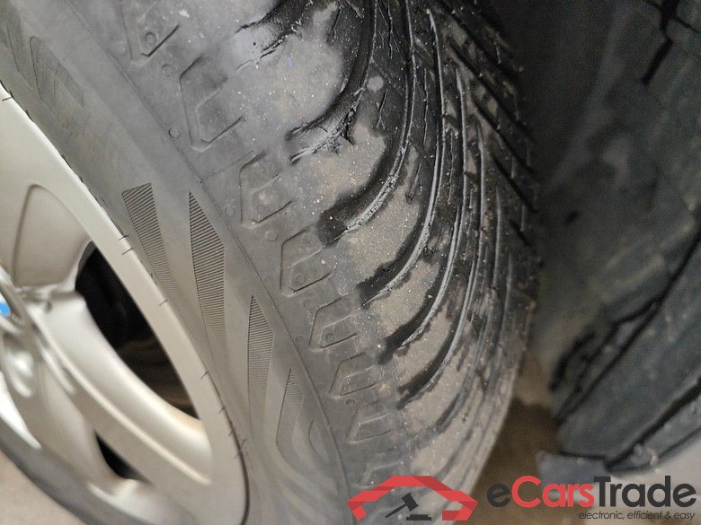 BMW 1 HATCH DIESEL - 2019 118 dA 150hp (EU6AP) 5d #4