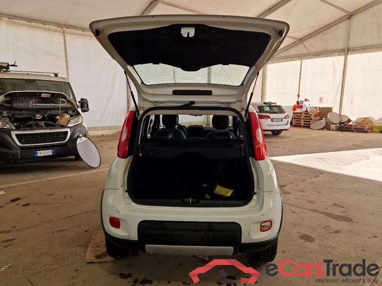 FIAT PANDA / 2011 / 5P / BERLINA 0.9 TWINAIR TURBO 85CV WILD 4X4 #5