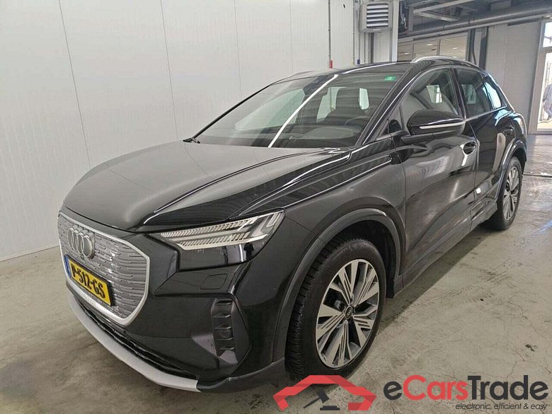 AUDI Q4 e-tron 40 L ed. Adv. 77 kWh #1
