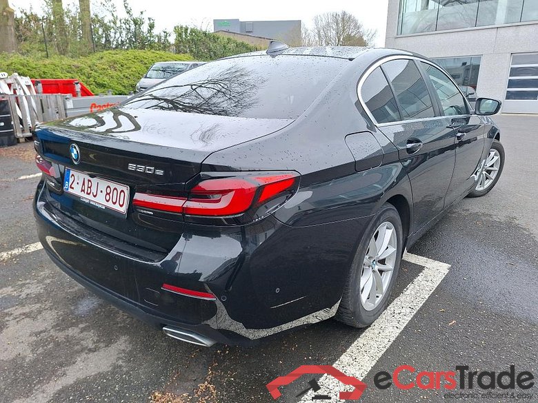 BMW - BMW 5 BERLINE 530e xDrive 272PK With Dakota Heated Seats & Driving Assistant & Towing Hook * HYBRID * #2
