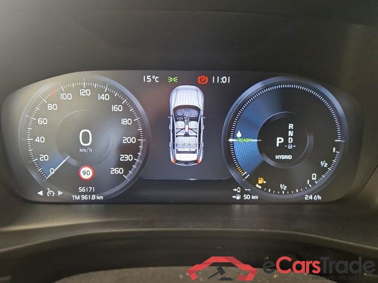 VOLVO XC40 / 2021 / 5P / SUV T4 RECHARGE PLUG-IN AUTO CORE #4