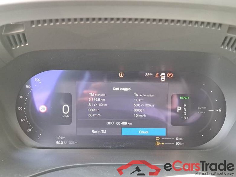 VOLVO XC60 / 2021 / 5P / SUV T6 PLUG-IN AWD AUTO PLUS DARK #4