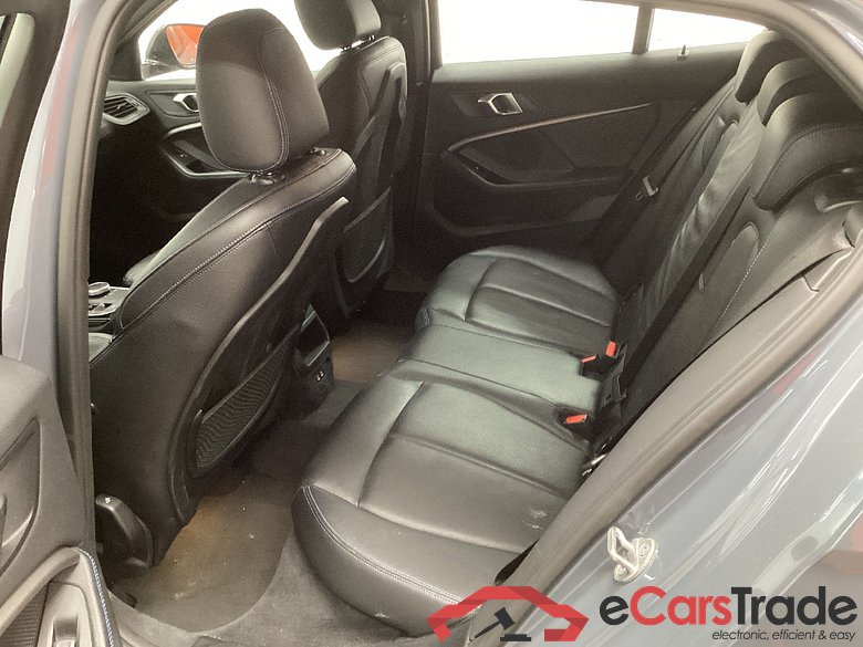 BMW, 1-serie '19, BMW 1 Reeks Hatch 118iA (103 kW) 5d #4