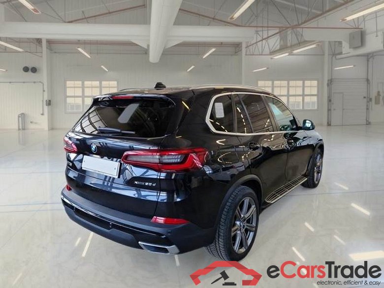 BMW X5 / 2018 / 5P / SUV XDRIVE 30D BUSINESS AUTOM. #2