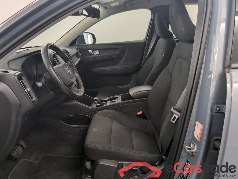 VOLVO XC40 1.5 T2 Momentum Core Geartronic #5