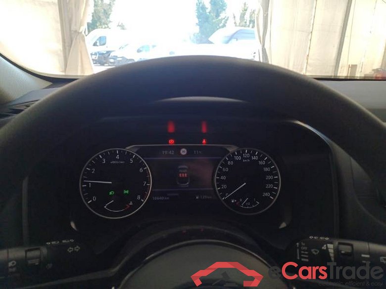 NISSAN QASHQAI / 2021 / 5P / CROSSOVER 1.3 MHEV 140 VISIA #4