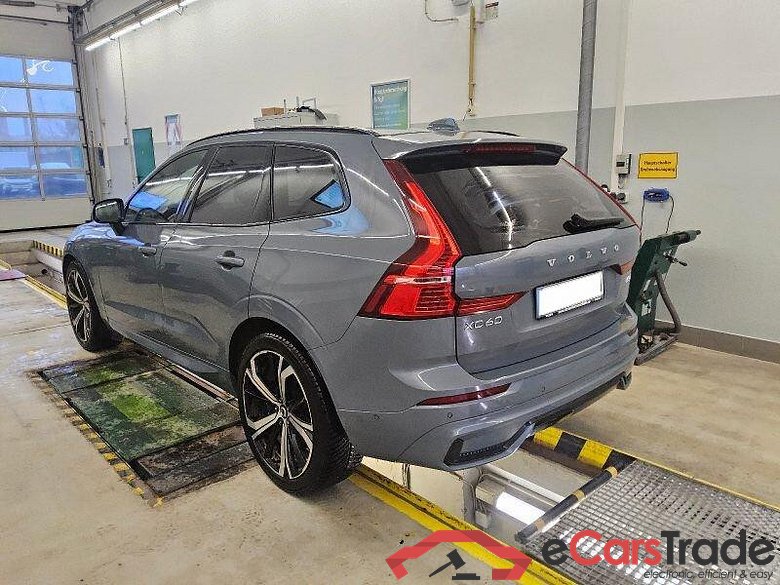 Volvo XC60 (03.2017->) DE - SUV5 B5 (Benzin) AWD EU6d, Ultimate Dark Mild-Hybrid (EURO 6d), (Facelift) #4