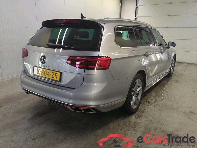 VOLKSWAGEN Passat Variant 2.0 TSI R-Line Bns+ #2