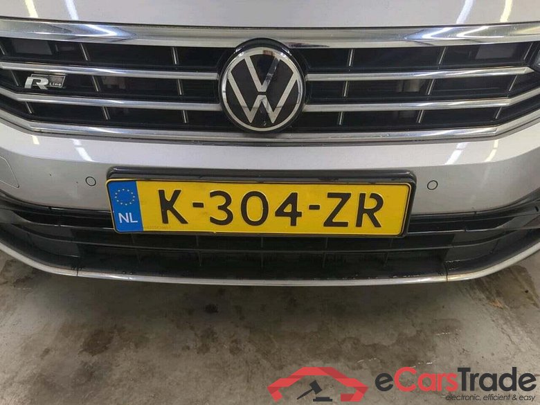 VOLKSWAGEN Passat Variant 2.0 TSI R-Line Bns+ #4