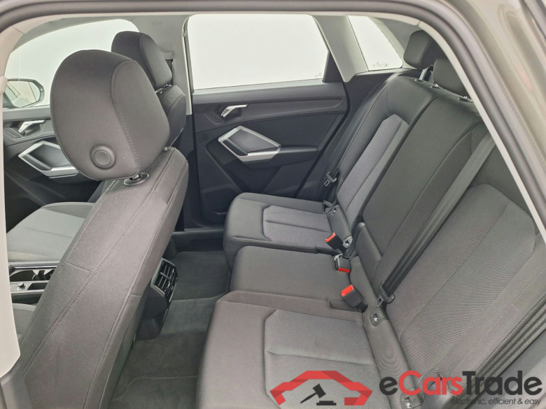 Audi, Q3 '18 PHEV, Audi Q3 45 TFSI e S tronic 5d #4