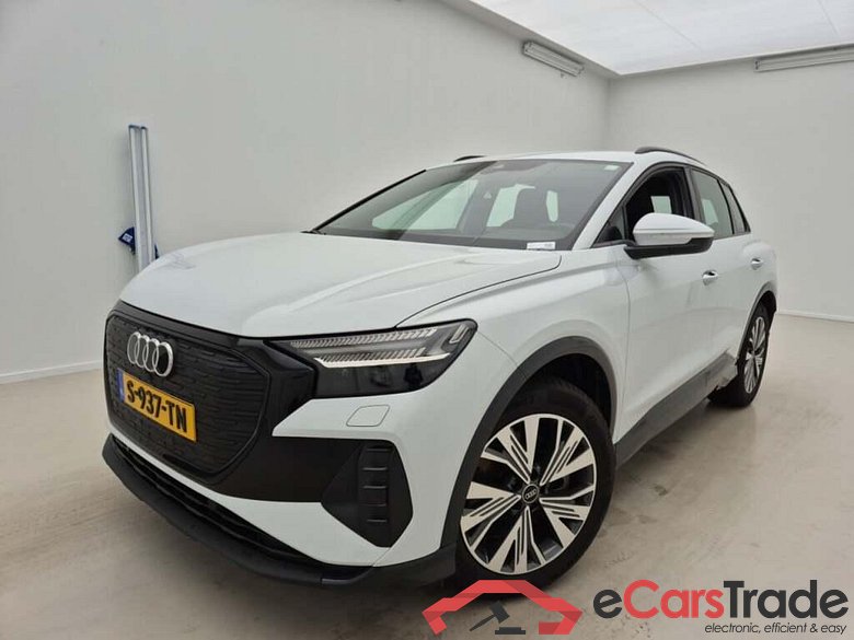 AUDI Q4 e-tron 40 L ed. Adv. 77 kWh #1