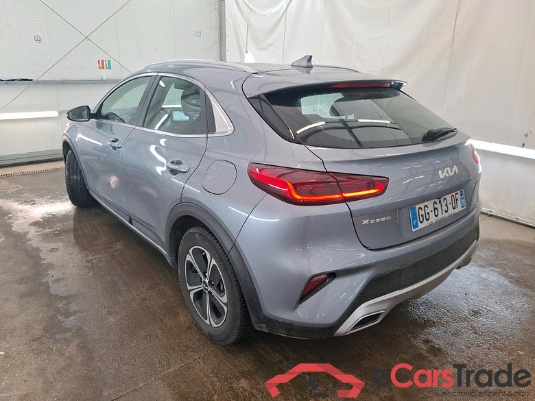 KIA XCeed / 2019 / 5P / Crossover 1.6 GDI ISG ISG PHEV ACTIVE BUS DCT6 #2