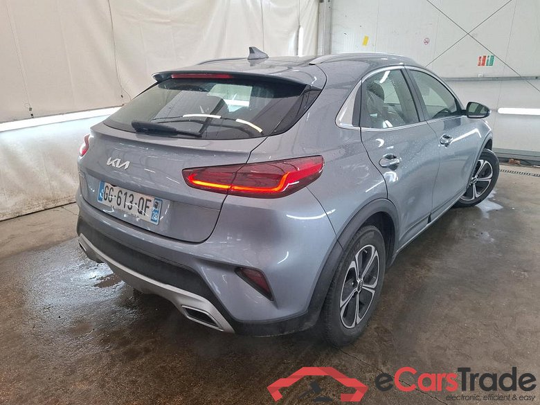 KIA XCeed / 2019 / 5P / Crossover 1.6 GDI ISG ISG PHEV ACTIVE BUS DCT6 #3
