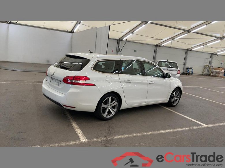 PEUGEOT 308 SW SW 1.2 Turbo MHEV Allure #4