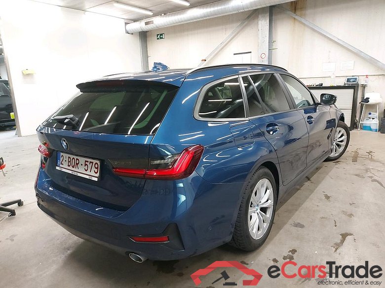 BMW - BMW 3 TOURING 318d 136PK Business Edition With Heated Seats & Parking Assistant Pack #2