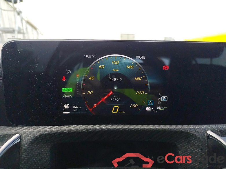 MERCEDES-BENZ Classe A Berline / 2018 / 4P / Berline A 250 e Business Line 8G-DCT #6