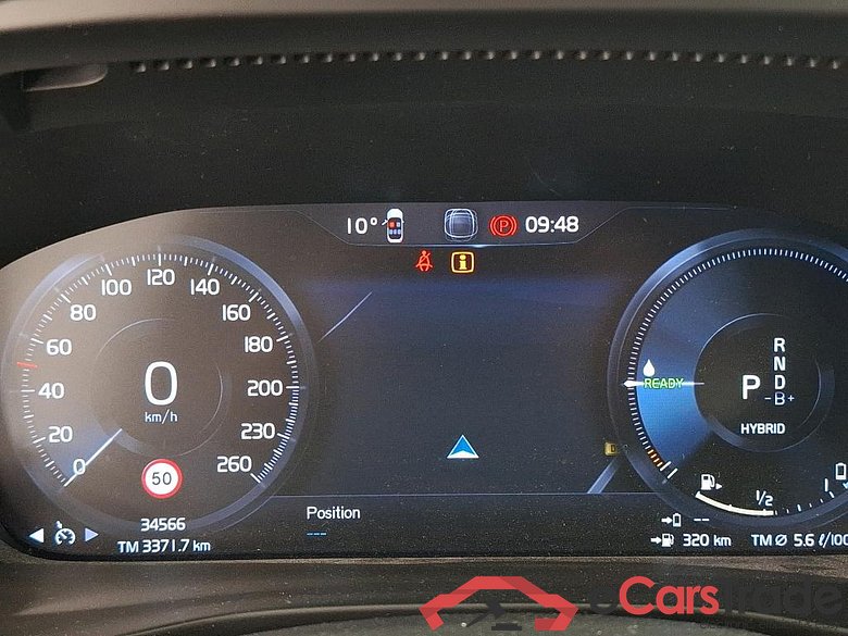 VOLVO XC40 / 2022 / 5P / SUV Recharge T4 211 DCT7 Start #6