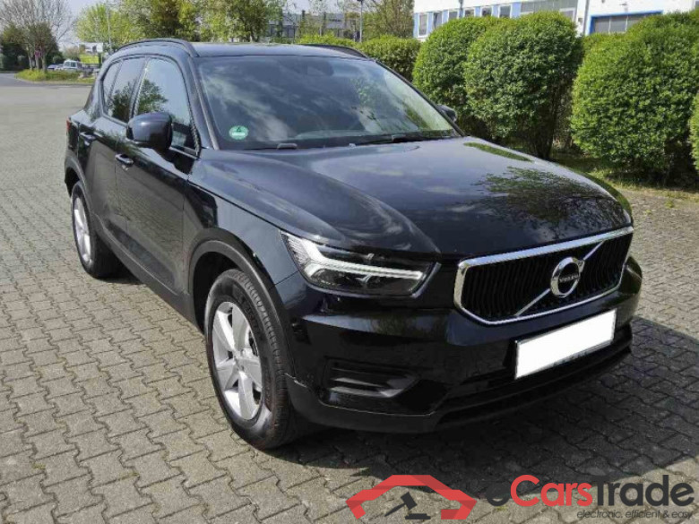 Volvo XC40 (2017->) DE - SUV5 T3 2WD EU6d, Momentum Core, 2020 - 2022 #2