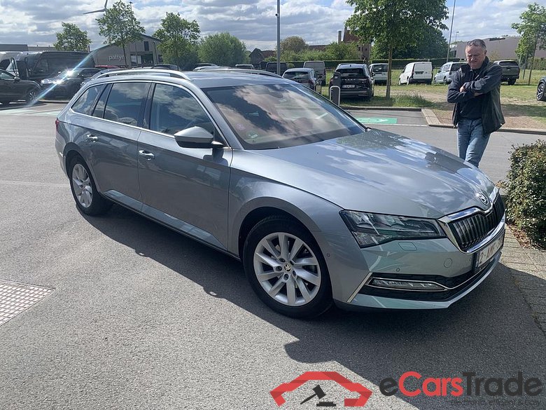 SKODA Superb Combi PHEV Superb Wagon Style 1,4 TSI iV 160 kW 6-speed automat. #2