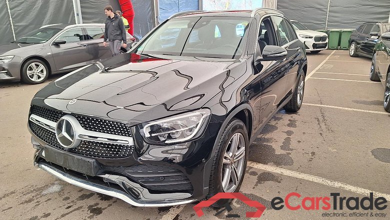 GLC -Klasse GLC 300 e 4Matic (253.953)AMG 2.0 AMG Line 235KW AT9 E6d #1