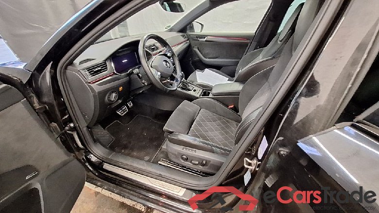 Superb Combi SportLine 2.0 TDI 110KW AT7 E6dT #4