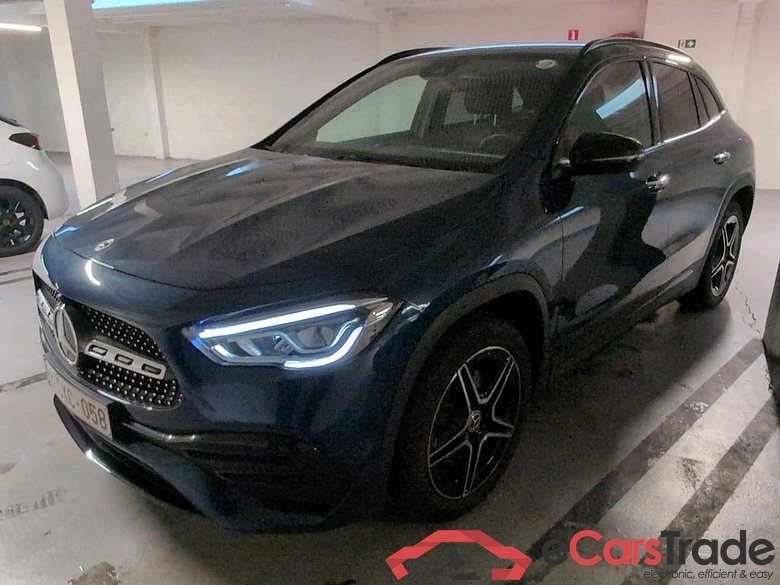 MERCEDES-BENZ GLA 1.3 GLA 250 E DCT AMG LINE #1
