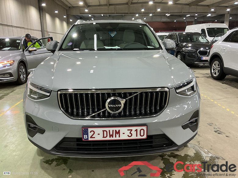 VOLVO XC40 1.5 T4 PHEV ULTIMATE BRIGHT DESIGN DCT #2